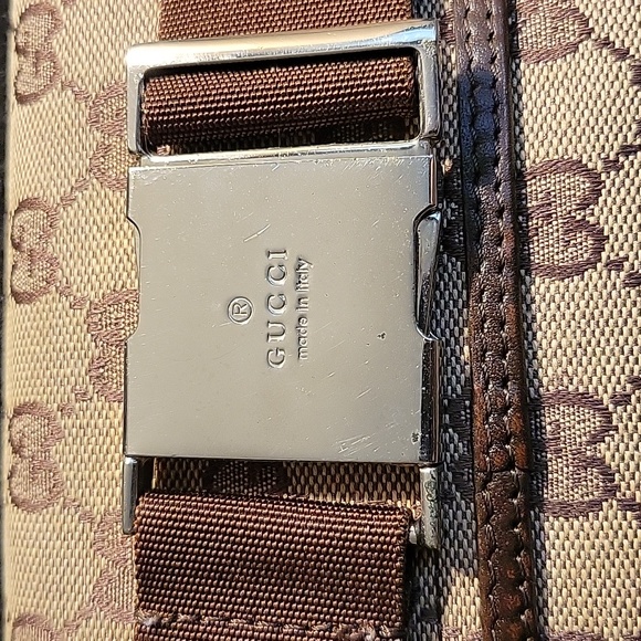 Gucci Beige and Brown Monogram Belt Bag - Picture 3 of 9